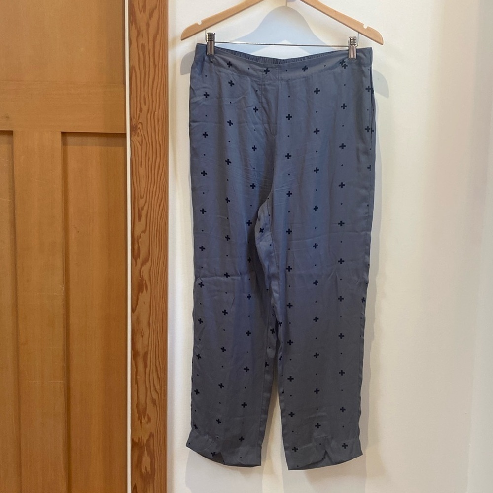 🤍 Paper Label Pants